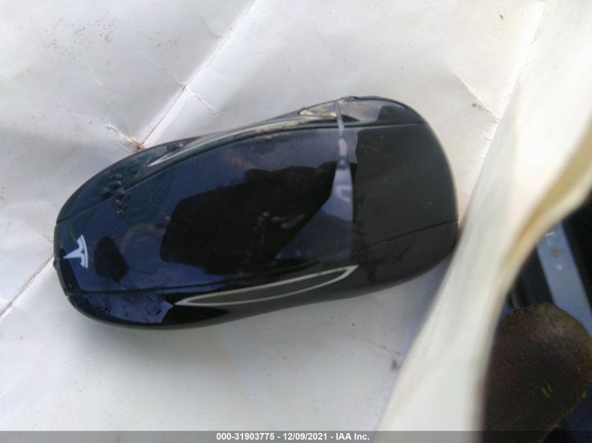 Фото: 5YJSA1E25LF410868 - 11