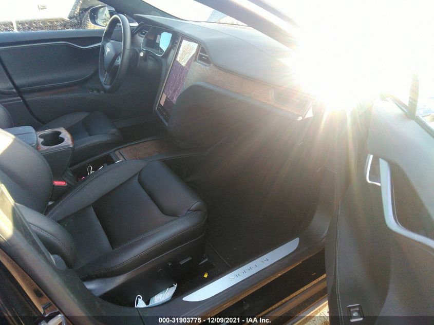 Фото: 5YJSA1E25LF410868 - 5