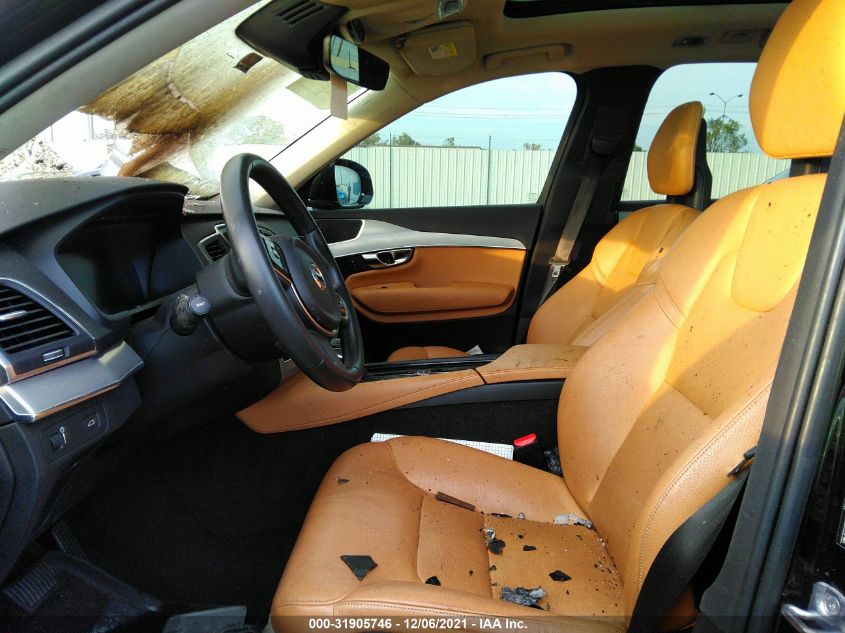 2016 VOLVO XC90 T6 MOMENTUM YV4A22PK6G1021177