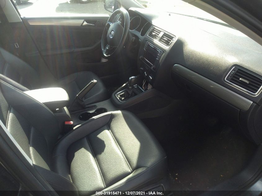 2017 VOLKSWAGEN JETTA 1.4T SE 3VWDB7AJ4HM382356