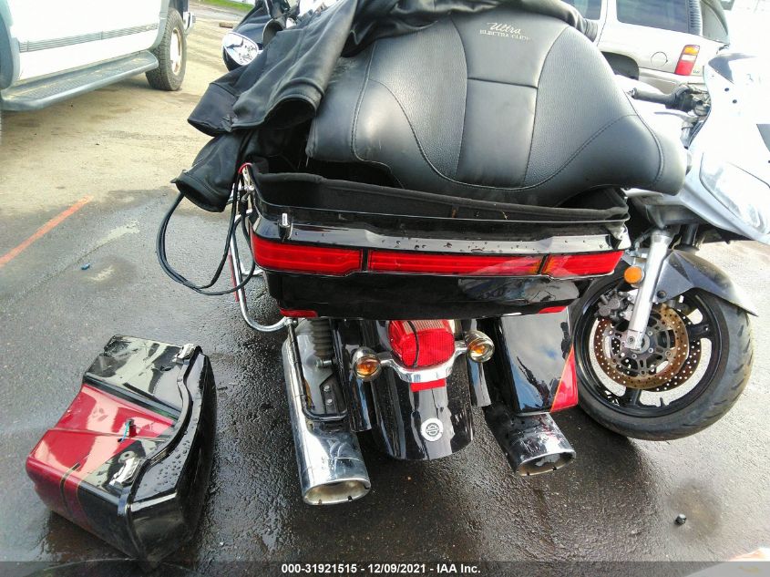 2011 HARLEY-DAVIDSON FLHTCUSE6 1HD1PR834BB955652