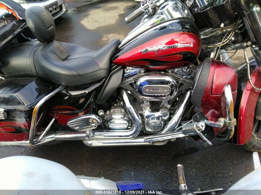 2011 HARLEY-DAVIDSON FLHTCUSE6 1HD1PR834BB955652