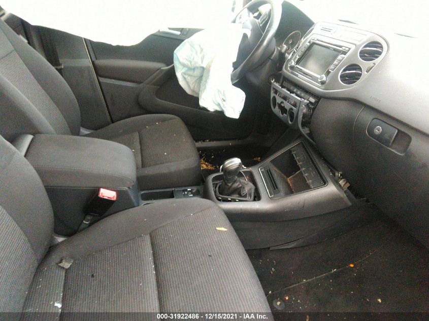 2015 VOLKSWAGEN TIGUAN S WVGAV7AX5FW612299