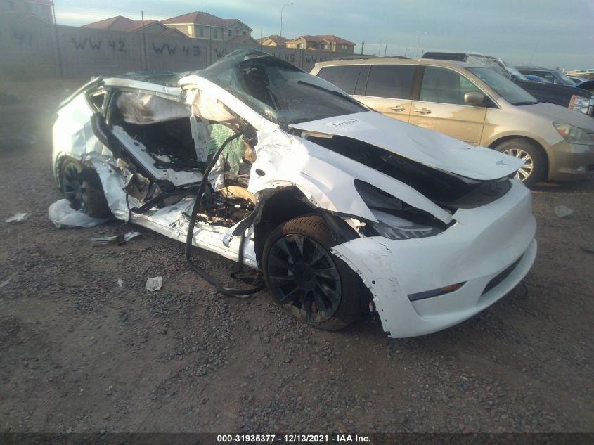 5YJYGDEE3MF204776 TESLA MODEL Y LONG RANGE 2021