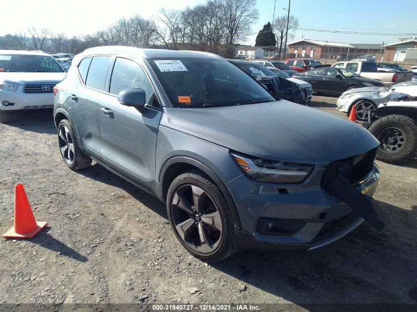 2020 VOLVO XC40 MOMENTUM YV4162UK4L2190823