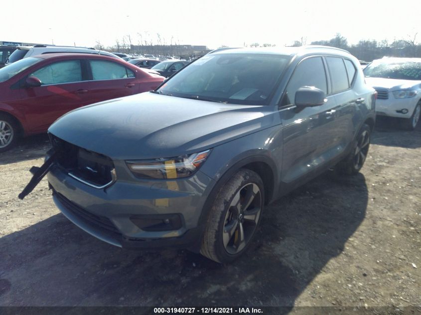 2020 VOLVO XC40 MOMENTUM YV4162UK4L2190823