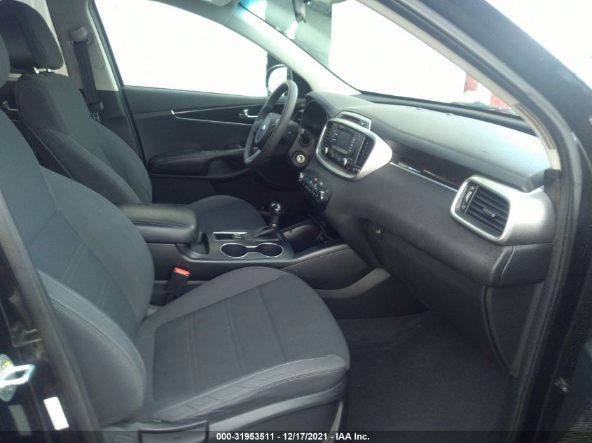 2017 KIA SORENTO LX V6 5XYPGDA5XHG208016