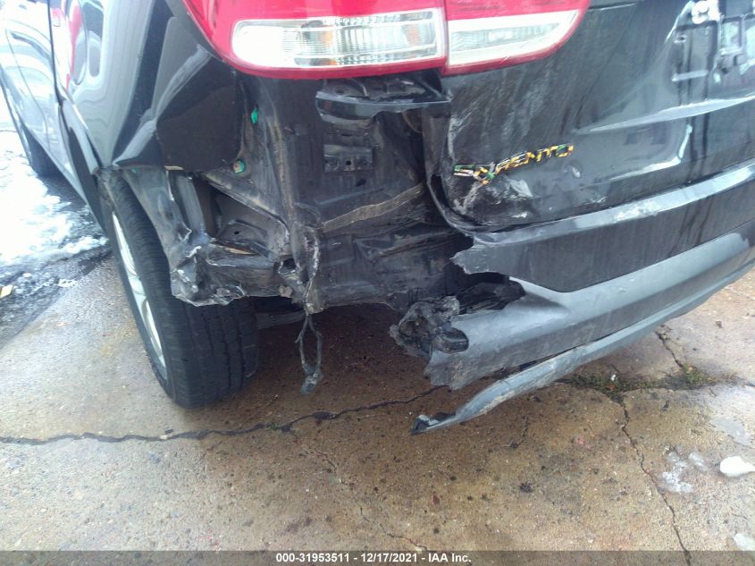 2017 KIA SORENTO LX V6 5XYPGDA5XHG208016