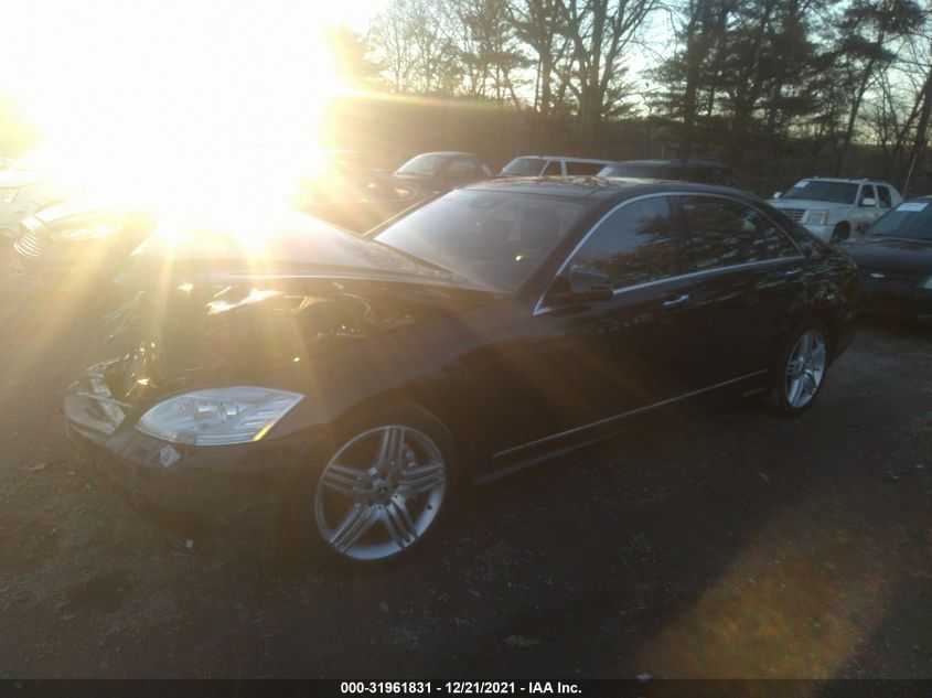 2013 MERCEDES-BENZ S-CLASS S 550 WDDNG9EB9DA506819