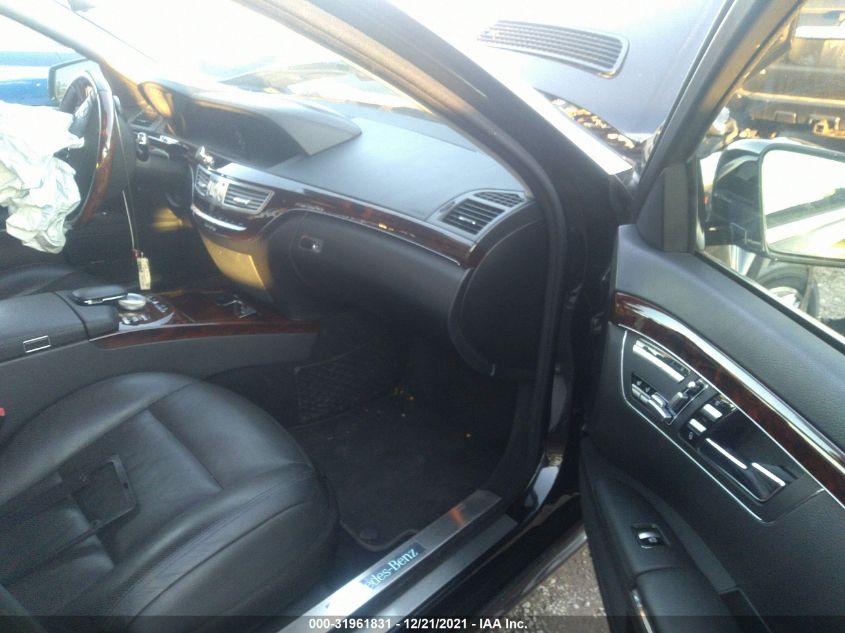 2013 MERCEDES-BENZ S-CLASS S 550 WDDNG9EB9DA506819