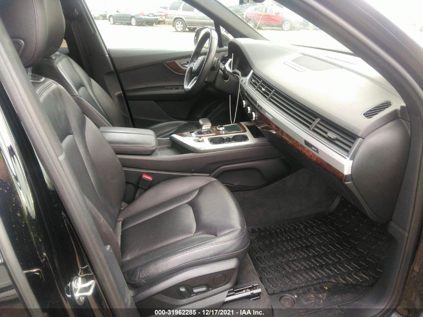 2018 AUDI Q7 PREMIUM PLUS WA1LHAF71JD013179