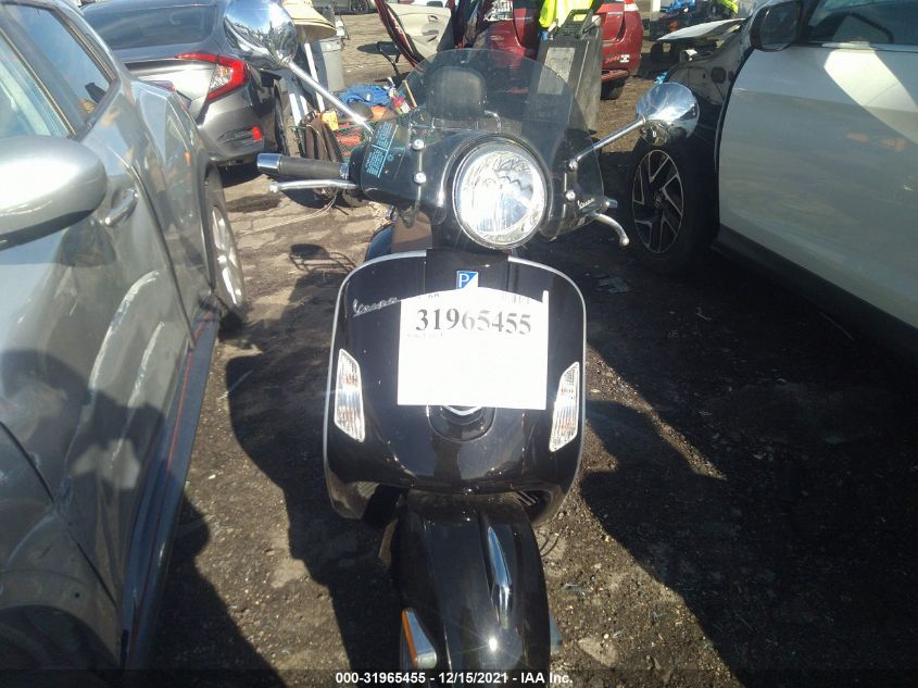 2018 VESPA GTS 300 SUPER ZAPMA39L2J5100102