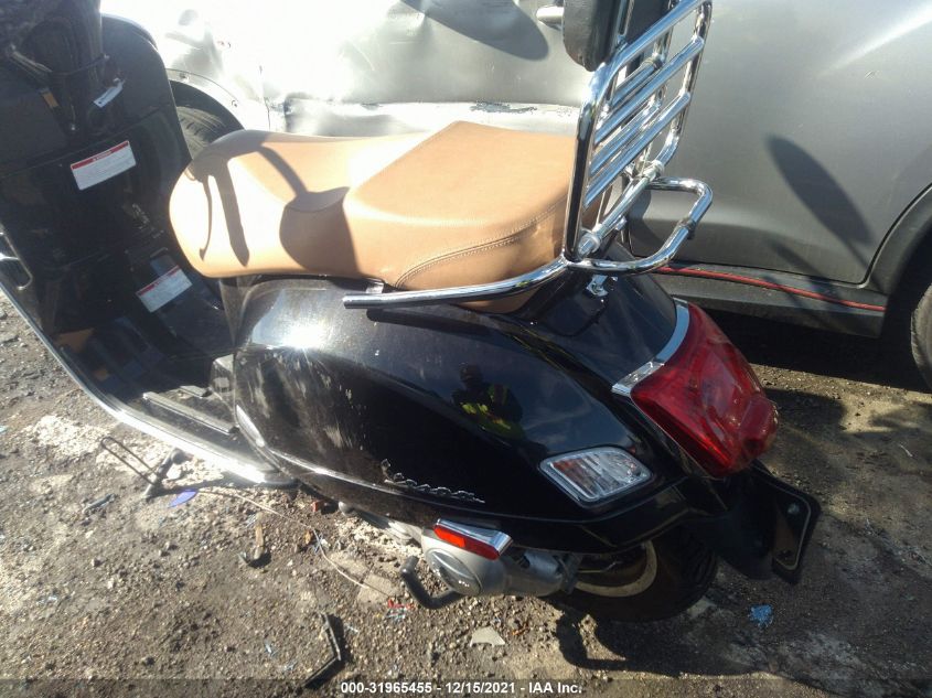 2018 VESPA GTS 300 SUPER ZAPMA39L2J5100102