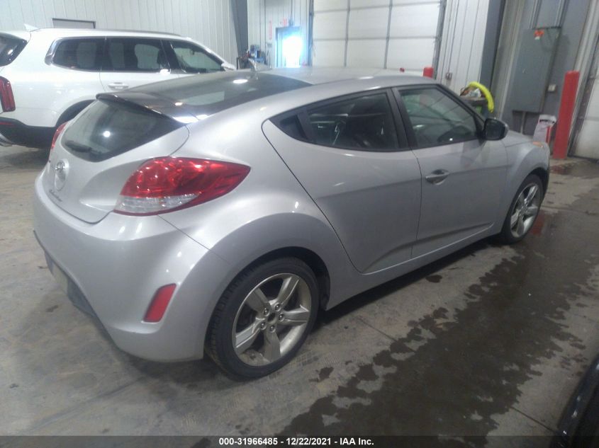 2015 HYUNDAI VELOSTER KMHTC6AD1FU245167