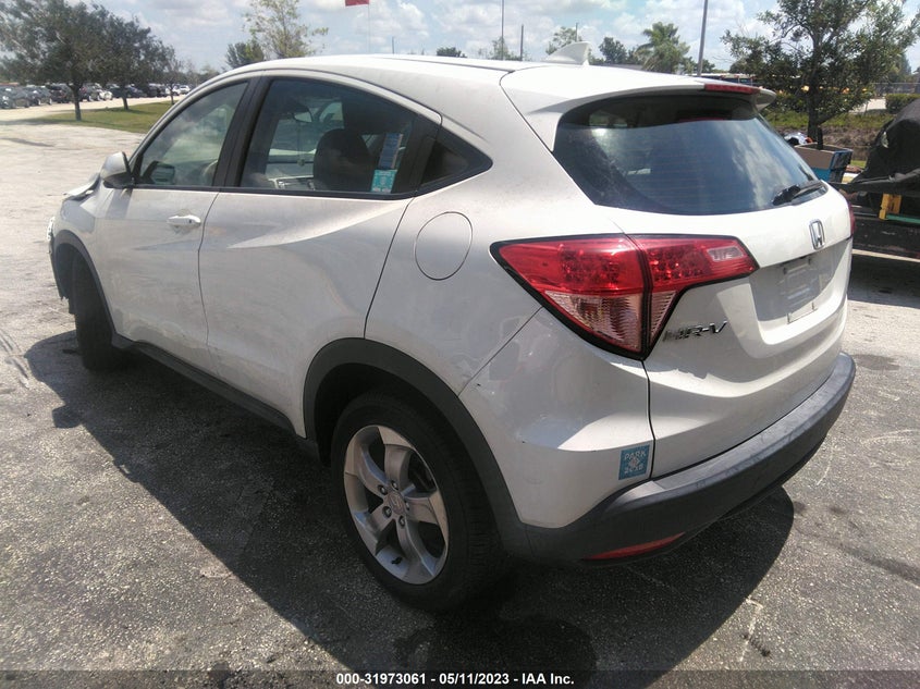 VIN 3CZRU6H38JM726422 2018 HONDA HR-V LX