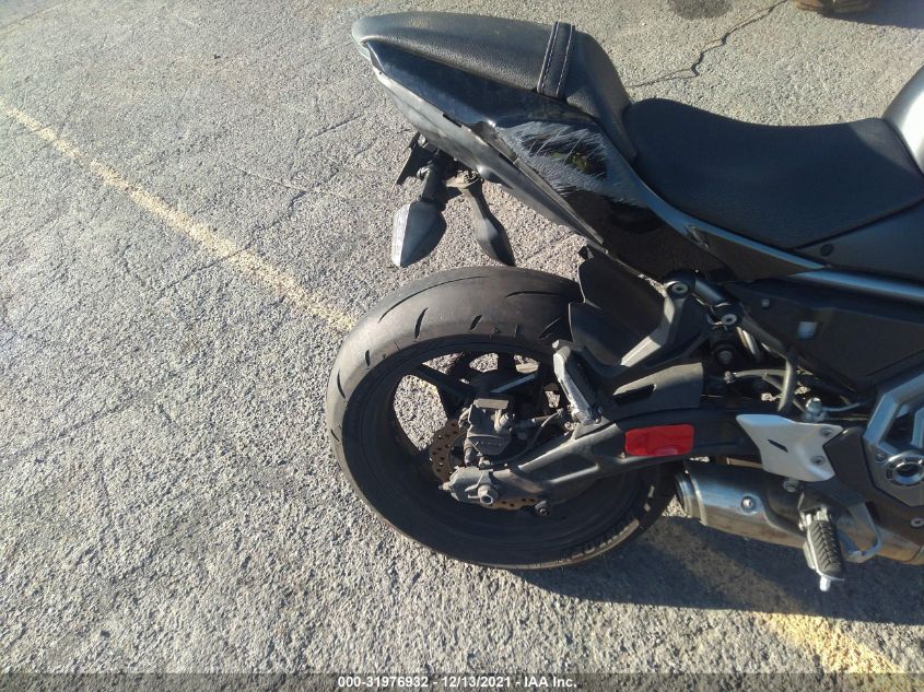 2017 KAWASAKI ER650 H JKAEREH11HDA01200