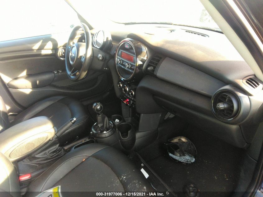 2015 MINI COOPER HARDTOP 4 DOOR WMWXS5C53FT837813