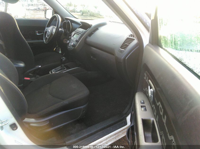 2013 KIA SOUL + KNDJT2A62D7754153