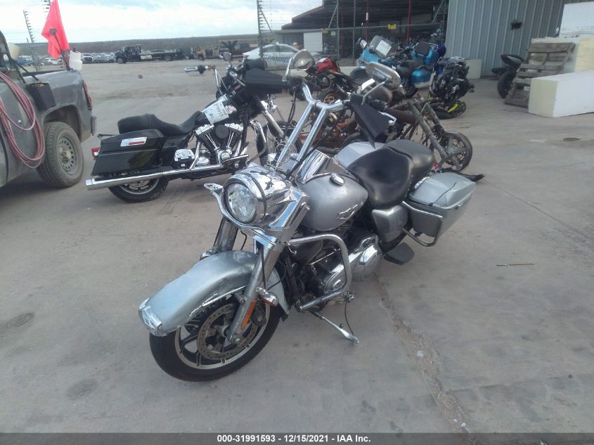 2019 HARLEY-DAVIDSON FLHR 1HD1FBC12KB655561