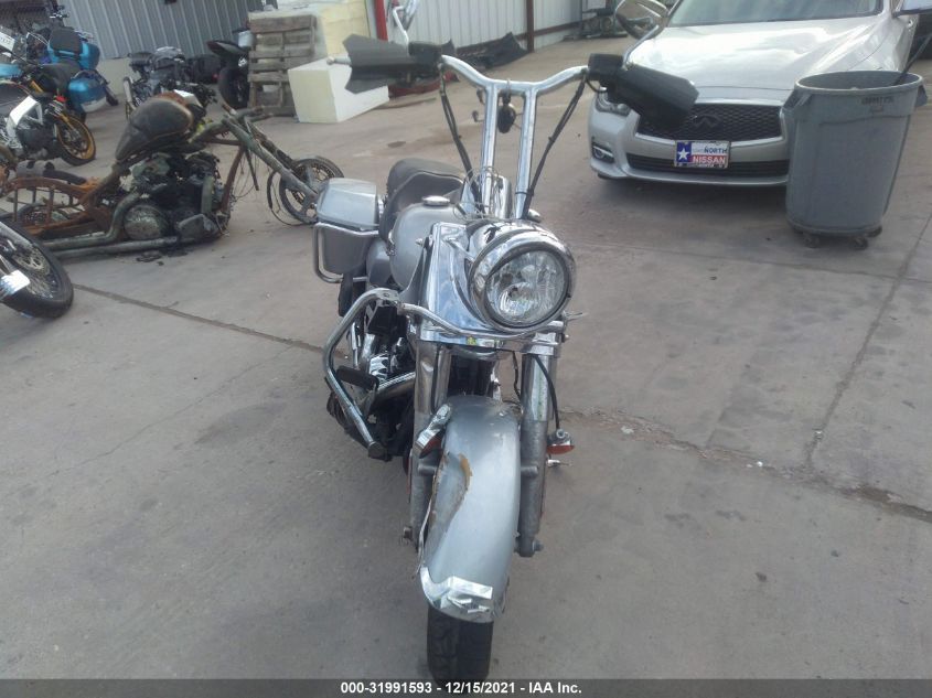 2019 HARLEY-DAVIDSON FLHR 1HD1FBC12KB655561