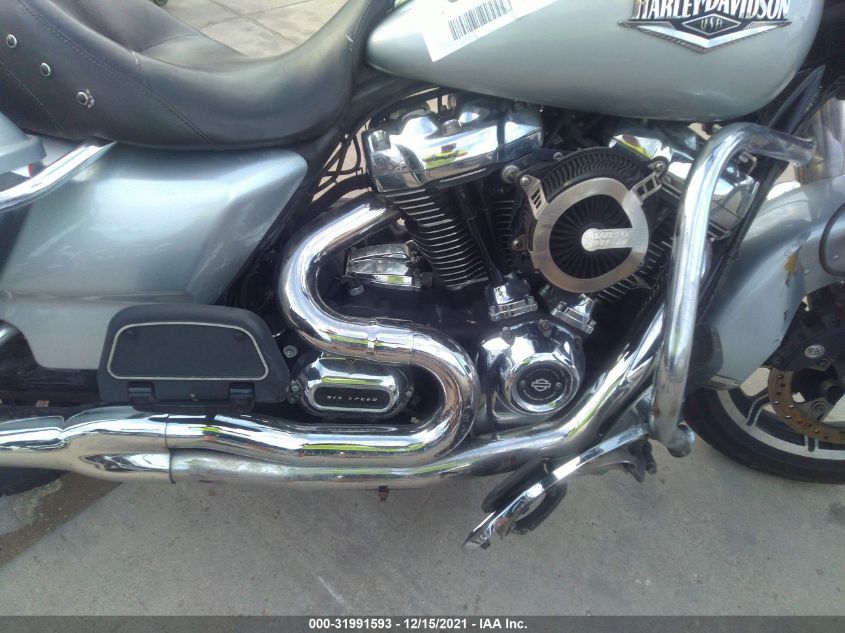 2019 HARLEY-DAVIDSON FLHR 1HD1FBC12KB655561
