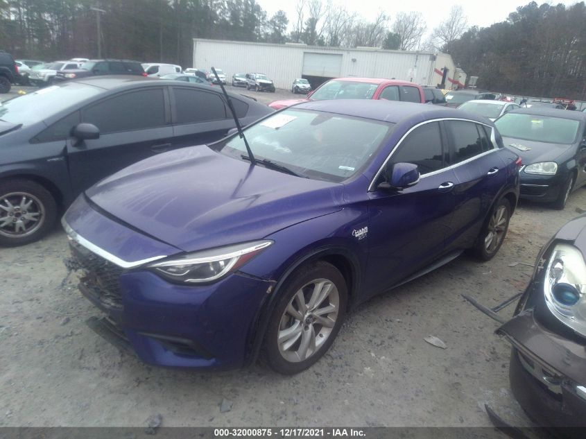 2017 INFINITI QX30 LUXURY SJKCH5CP3HA037381