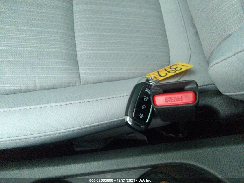 2022 HYUNDAI KONA SEL KM8K3CAB2NU820853
