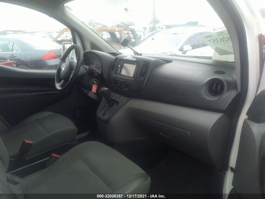 2013 NISSAN NV200 SV 3N6CM0KN2DK696513