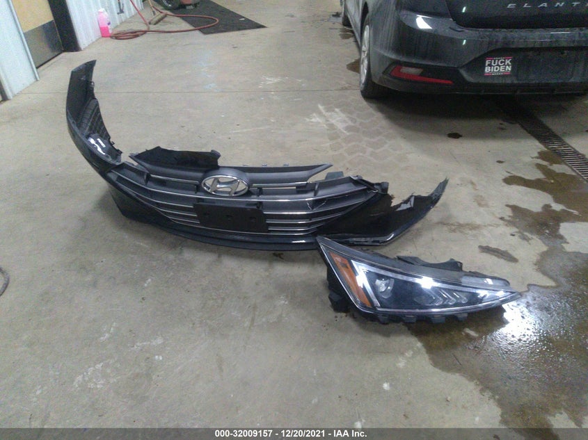 VIN 5NPD74LF2LH498519 2020 HYUNDAI ELANTRA SE
