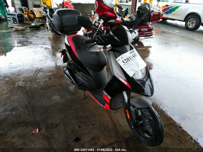 2014 APRILIA SR MOTARD