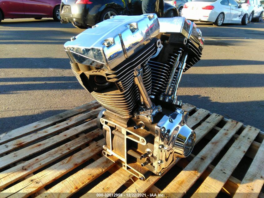 2004 HARLEY-DAVIDSON FXDWGI 1HD1GPW384K317611