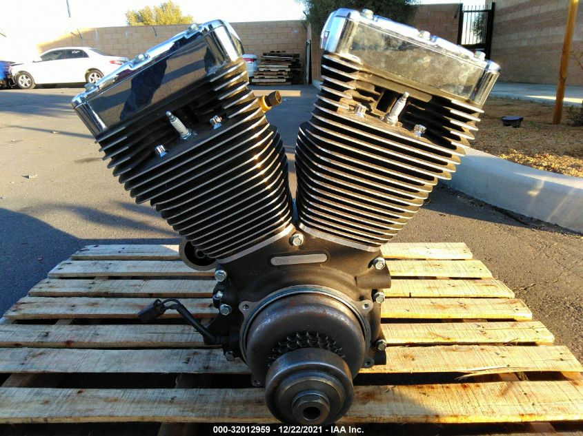 2004 HARLEY-DAVIDSON FXDWGI 1HD1GPW384K317611