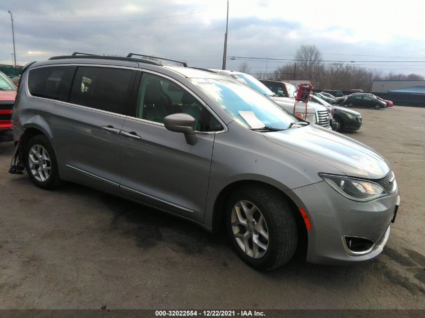 CHRYSLER-PACIFICA-2C4RC1BG2HR506753