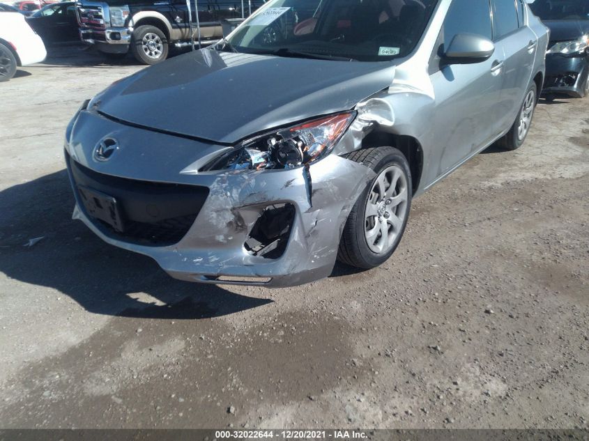 2013 MAZDA MAZDA3 I SPORT JM1BL1U71D1775002