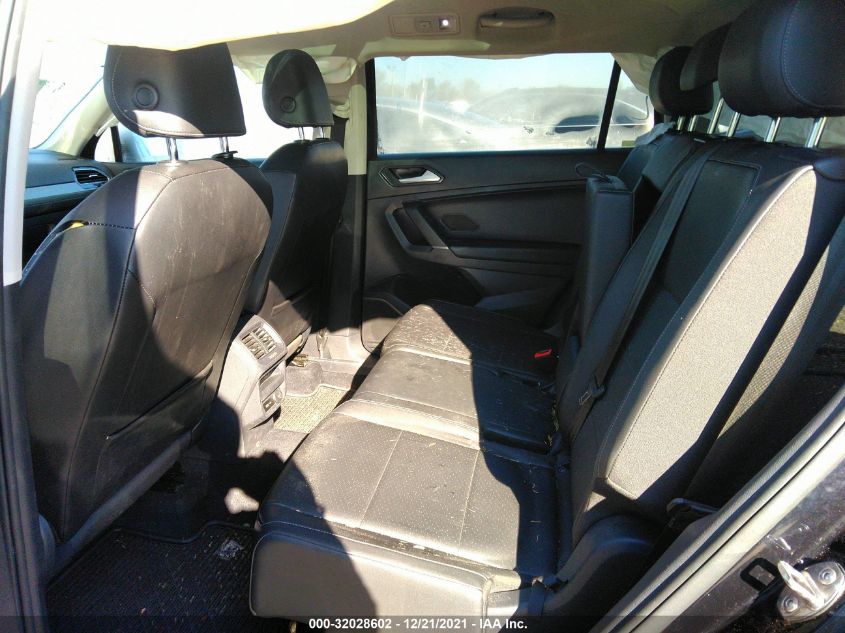 2018 VOLKSWAGEN TIGUAN SEL/SE 3VV3B7AXXJM067636