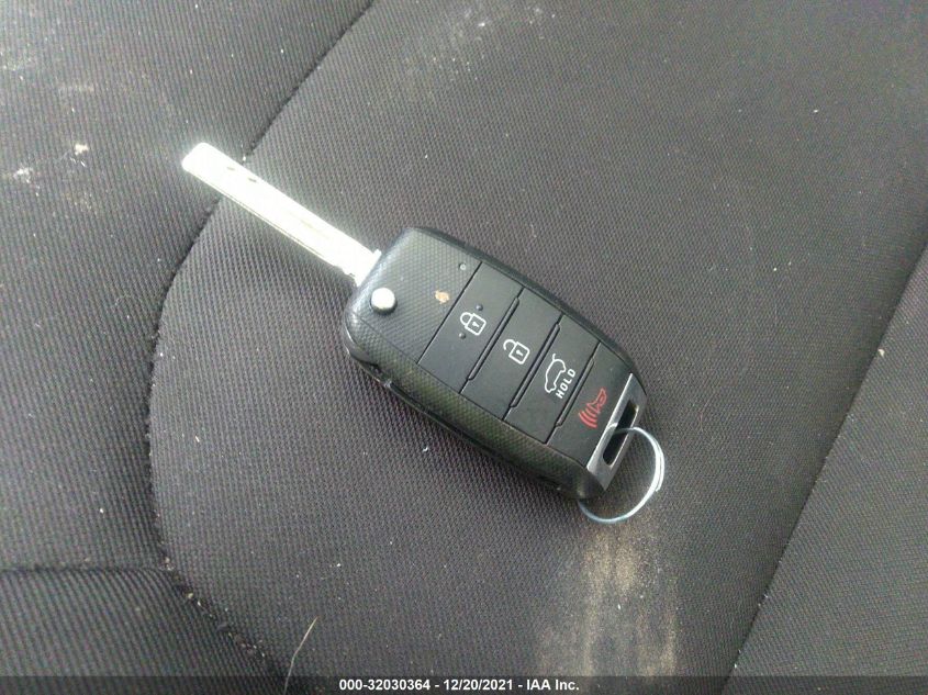 2017 KIA SOUL BASE KNDJN2A25H7423502