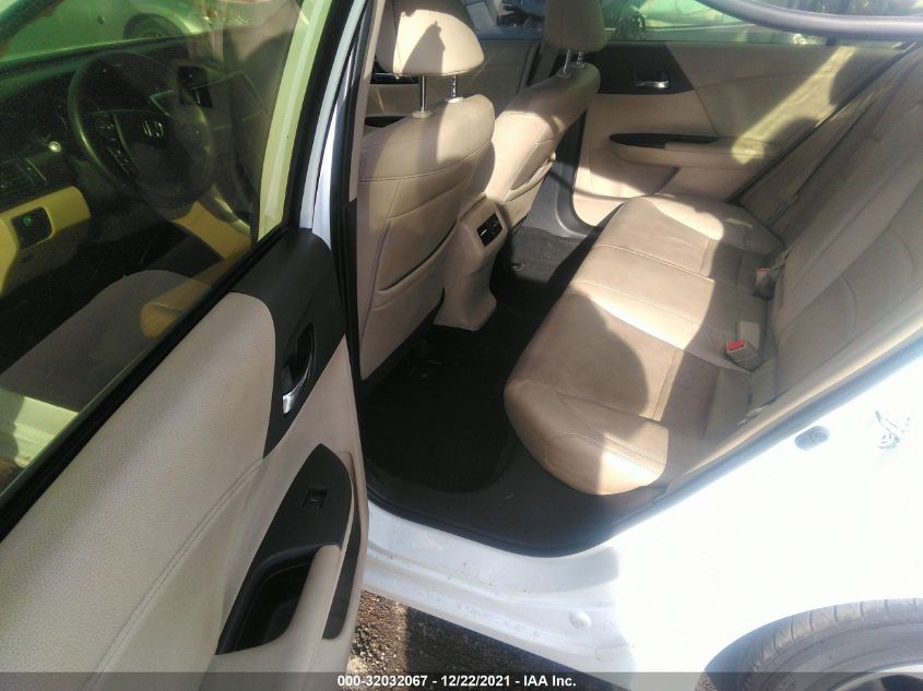 2016 HONDA ACCORD SEDAN EX-L 1HGCR2F82GA002656
