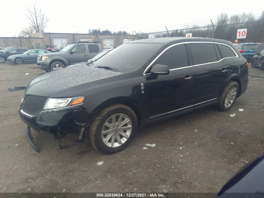 2016 LINCOLN MKT 2LMHJ5NK2GBL02017