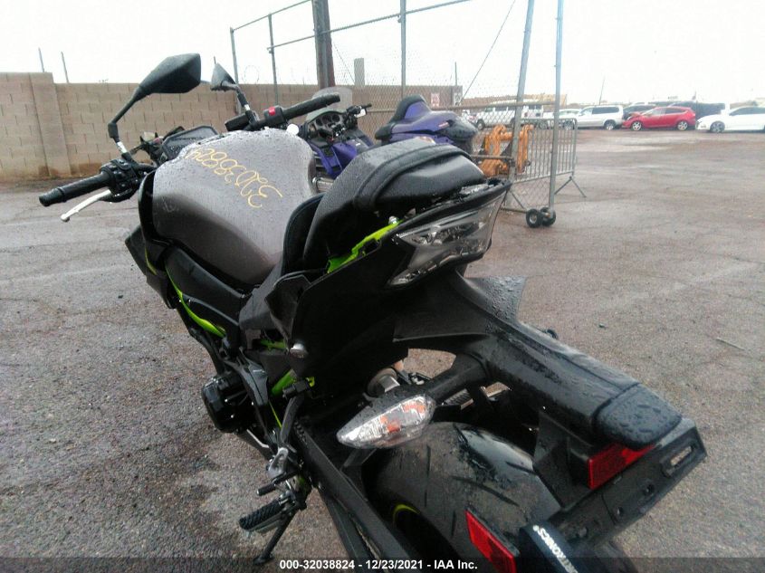 2020 KAWASAKI ZR900 F ML5ZRDF15LDA39133