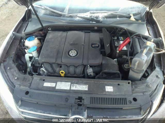 2014 VOLKSWAGEN PASSAT S W/NAV 1VWAP7A32EC027141