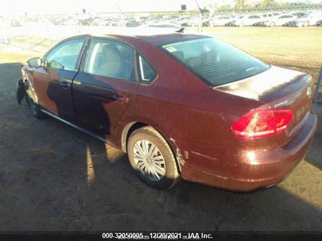 2014 VOLKSWAGEN PASSAT S W/NAV 1VWAP7A32EC027141