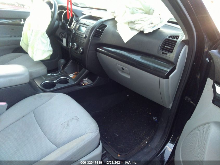 2013 KIA SORENTO LX 5XYKT4A24DG383271