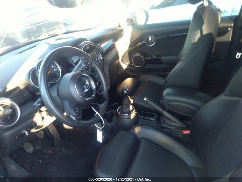 2015 MINI COOPER HARDTOP S WMWXP7C52F2A59820