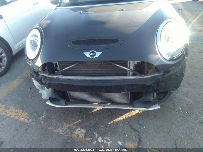 2015 MINI COOPER HARDTOP S WMWXP7C52F2A59820