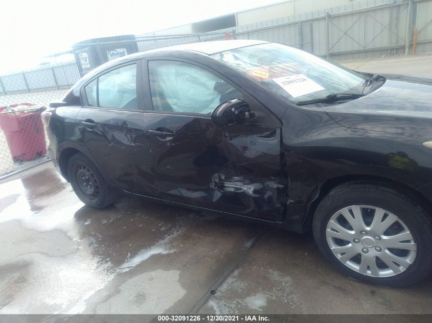2013 MAZDA MAZDA3 I SV JM1BL1TF6D1752291