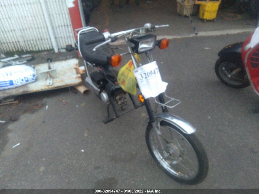 JH2AB1304CK005346 HONDA NU50 Photo 1