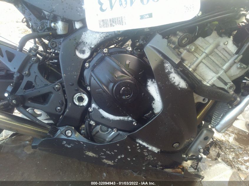 2021 SUZUKI GSX-R1000 JS1DM11B1M7100112