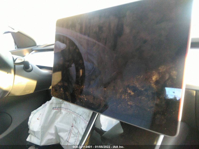 2020 TESLA MODEL Y LONG RANGE/PERFORMANCE 5YJYGDEF3LF013320