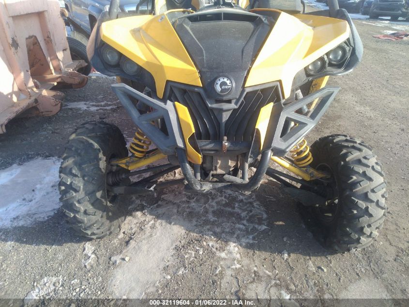 2014 CAN-AM MAVERICK MAX 1000R X RS DPS 3JBPNLP15EJ000360