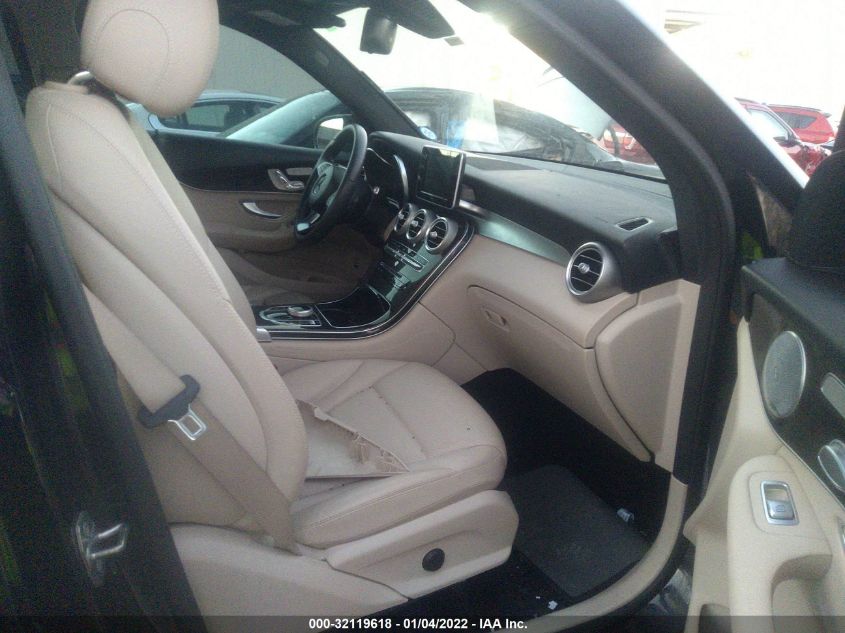 2017 MERCEDES-BENZ GLC GLC 300 WDC0G4KB8HF211063